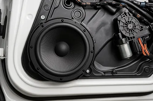 Factory Sound System Upgrade: Speaker Replacement vs Amplifier Addition (Tested on Civic, Accord, Camry)