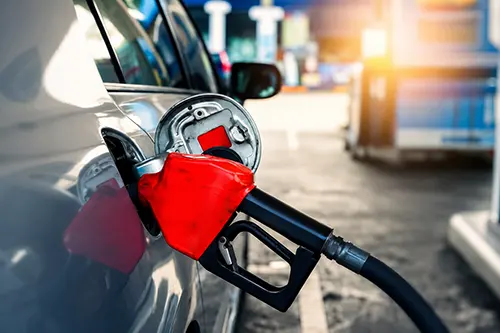 Fuel Smell After Fill-Up but No Drip: EVAP Hose Crack, Loose Clamp, or Tank Seal Issue?