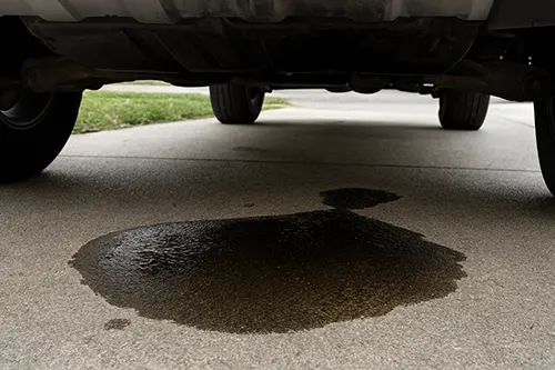 Oil Filter Housing Seep After Service: Gasket Pinch, Overtightening, or Dirty Mating Surface?