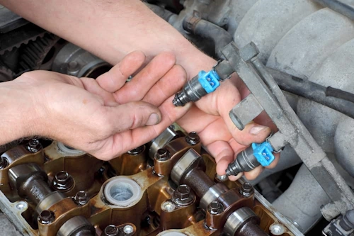 Why Your Car Loses Power — Checking the Fuel Pump and Fuel Injectors: Symptoms and Tests