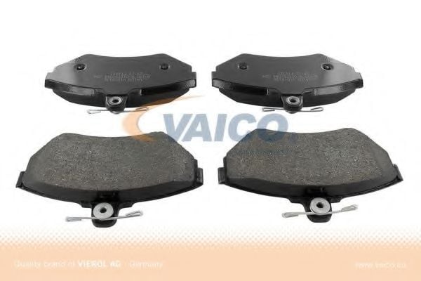 V10-8136 VAICO Brake Pad Set, disc brake