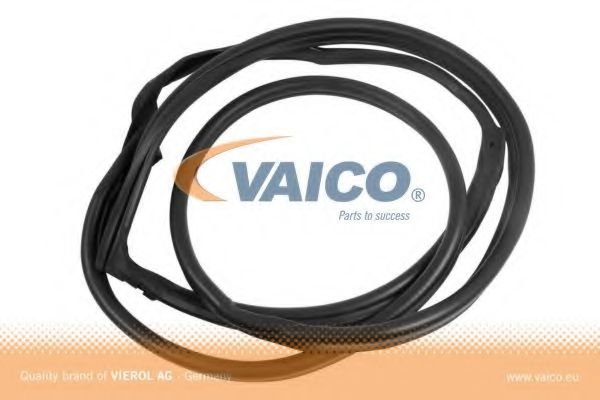 V30-1546 VAICO Door Seal