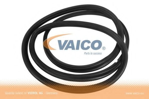V30-1561 VAICO Seal, boot-/cargo area lid