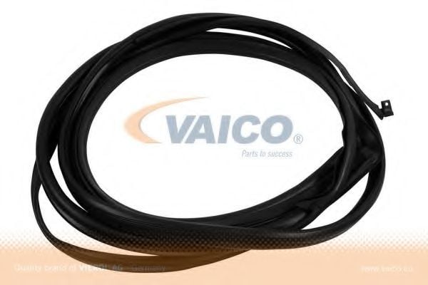 V30-1633 VAICO Door Seal