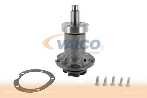 V30-50013 VAICO Water Pump