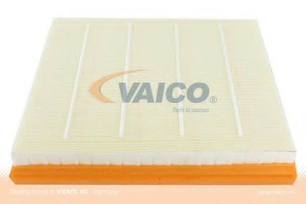 V40-0654 VAICO Air Filter