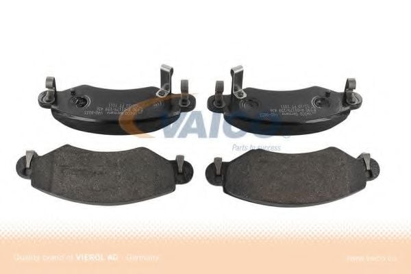 V40-8033 VAICO Brake Pad Set, disc brake