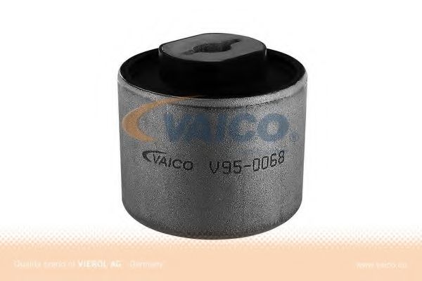 V95-0068 VAICO Control Arm-/Trailing Arm Bush