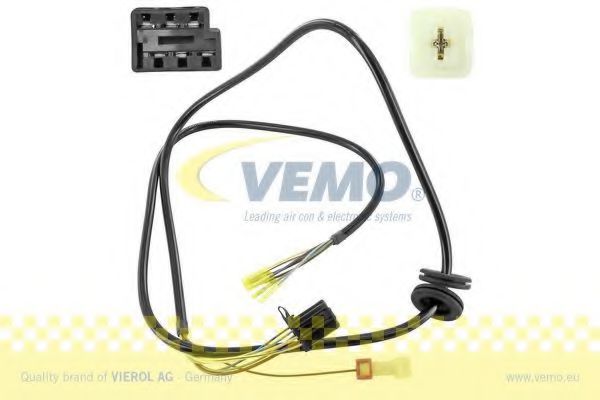V10-83-0005 VEMO Lights Repair Set, harness
