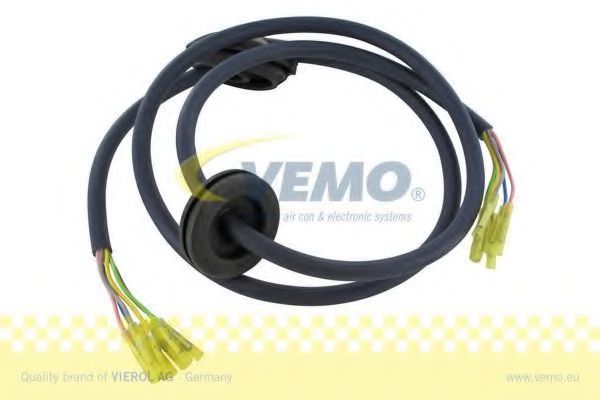 V10-83-0013 VEMO Освещение Ремонтный комплект, кабельный комплект