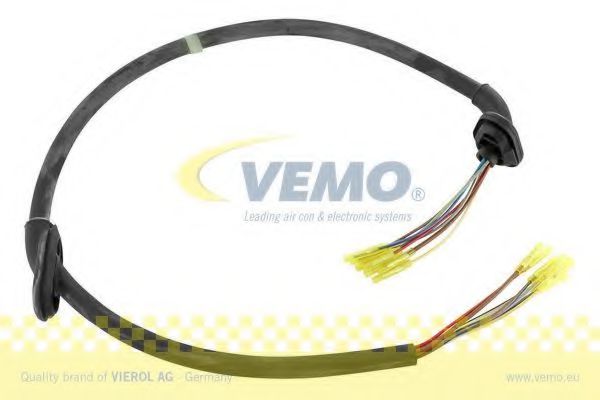 V10-83-0018 VEMO Lights Repair Set, harness