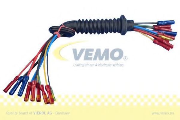 V10-83-0024 VEMO Lights Repair Set, harness