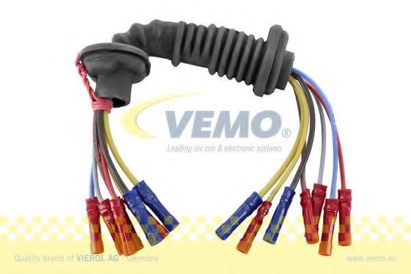 V10-83-0030 VEMO Освещение Ремонтный комплект, кабельный комплект