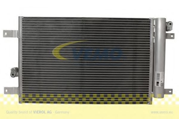 V15-62-1011 VEMO Condenser, air conditioning