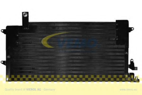 V15-62-1023 VEMO Condenser, air conditioning