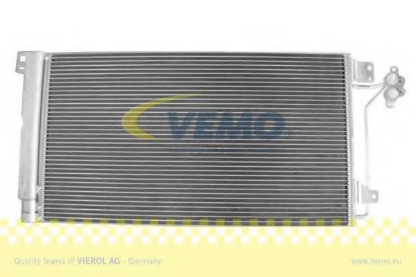 V15-62-1031 VEMO Condenser, air conditioning