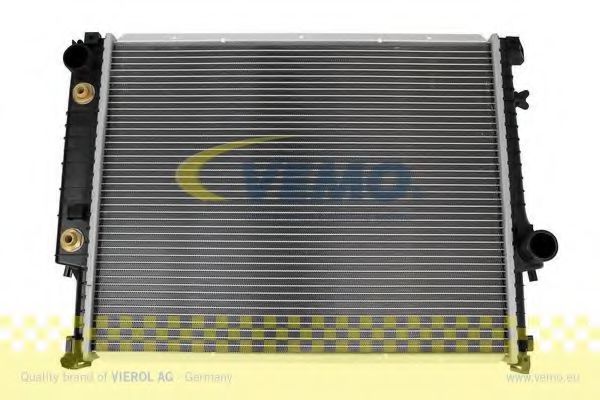 V20-60-0024 VEMO Cooling System Radiator, engine cooling