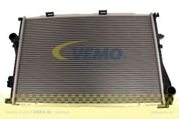 V20-60-1516 VEMO Cooling System Radiator, engine cooling