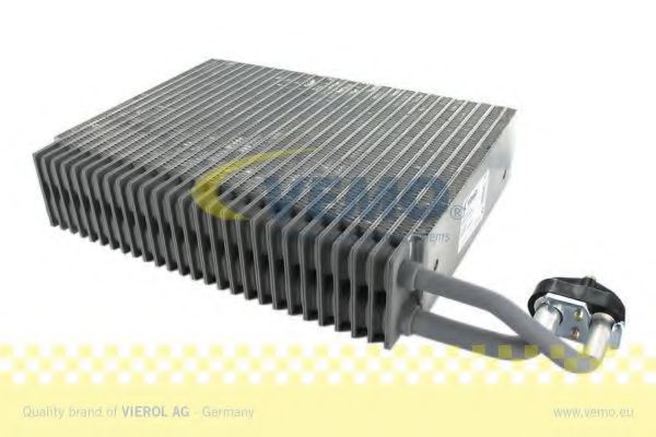 V20-65-0018 VEMO Evaporator, air conditioning