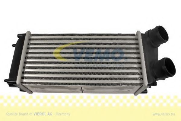 V22-60-0007 VEMO Intercooler, charger