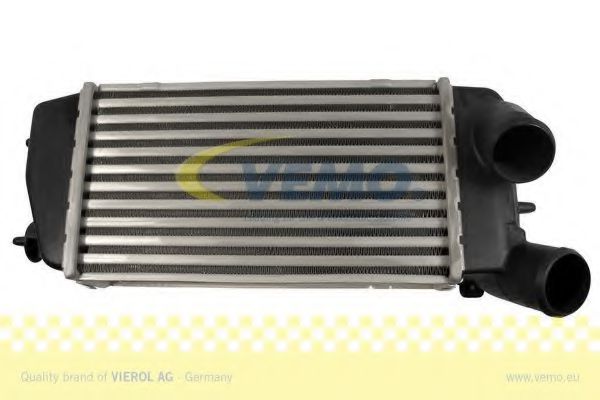 V22-60-0008 VEMO Intercooler, charger