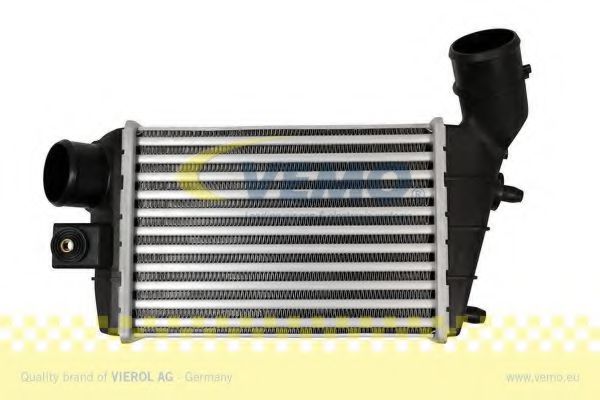 V24-60-0008 VEMO Intercooler, charger