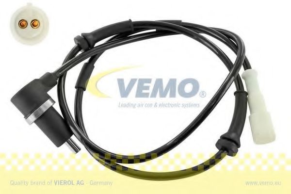V24-72-0031 VEMO Sensor, wheel speed