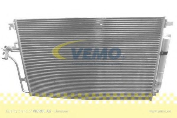 V30-62-1039 VEMO Condenser, air conditioning