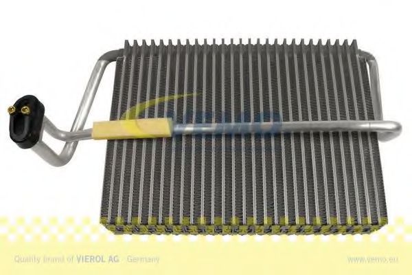 V30-65-0010 VEMO Air Conditioning Evaporator, air conditioning