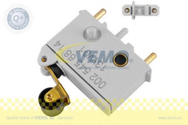 V30-73-0085 VEMO Lights Switch, reverse light