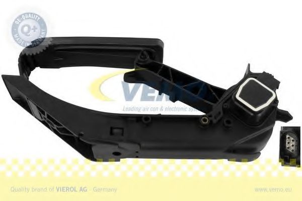 V30-82-0013 VEMO Air Supply Accelerator Pedal