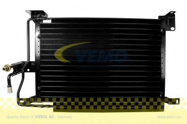 V33-62-0003 VEMO Condenser, air conditioning