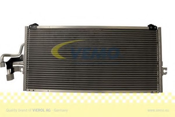 V37-62-0011 VEMO Air Conditioning Condenser, air conditioning