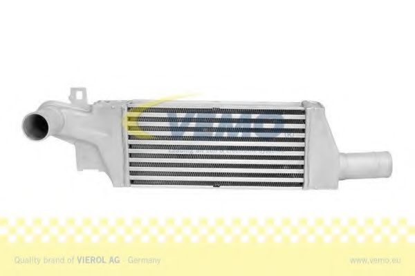 V40-60-2073 VEMO Air Supply Intercooler, charger