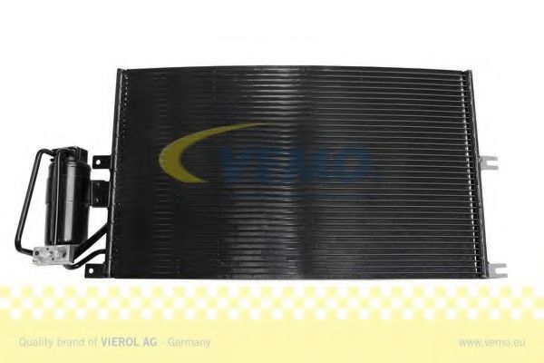 V40-62-0008 VEMO Condenser, air conditioning