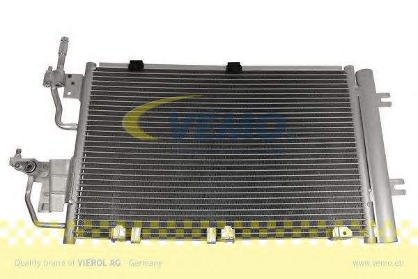 V40-62-0024 VEMO Air Conditioning Condenser, air conditioning