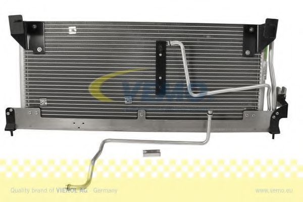 V40-62-0027 VEMO Condenser, air conditioning