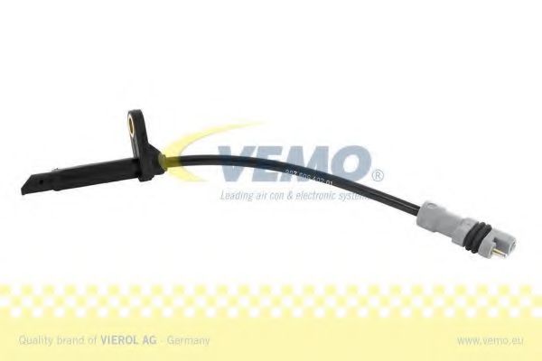 V45-72-0015 VEMO Sensor, wheel speed