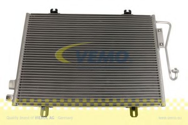 V46-62-0010 VEMO Condenser, air conditioning