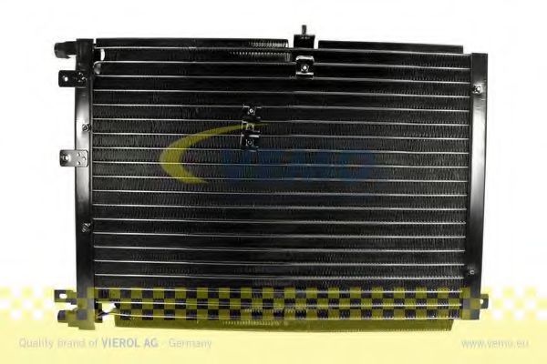 V50-62-0002 VEMO Condenser, air conditioning