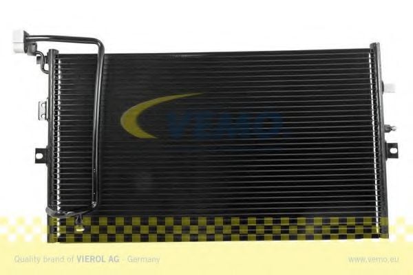 V50-62-0003 VEMO Condenser, air conditioning