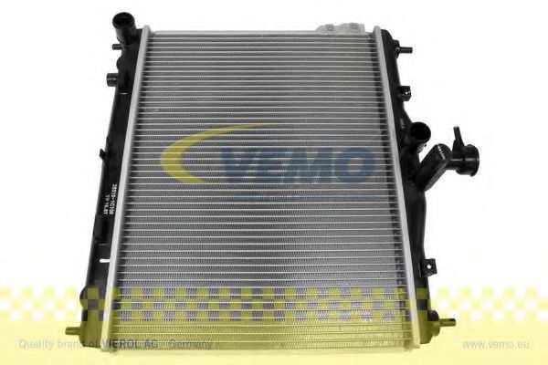 V52-60-0005 VEMO Cooling System Radiator, engine cooling