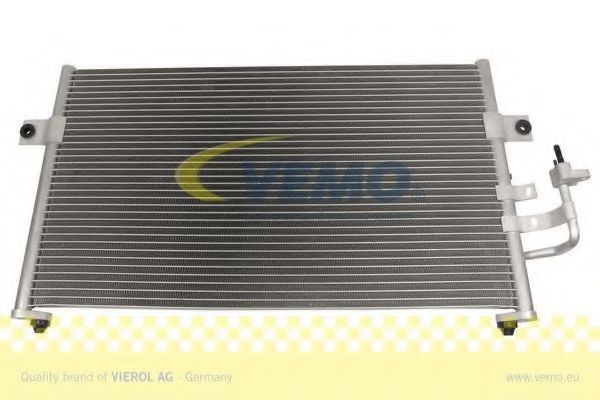 V52-62-0003 VEMO Condenser, air conditioning