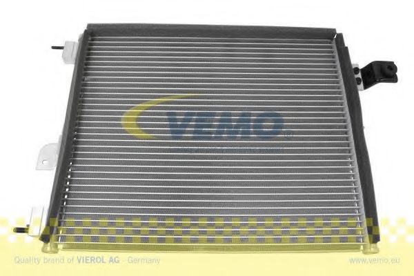 V52-62-0010 VEMO Air Conditioning Condenser, air conditioning
