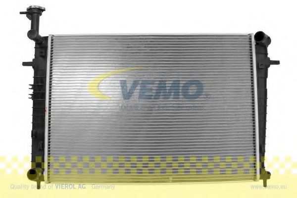 V53-60-0005 VEMO Cooling System Radiator, engine cooling