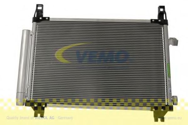 V70-62-0013 VEMO Air Conditioning Condenser, air conditioning
