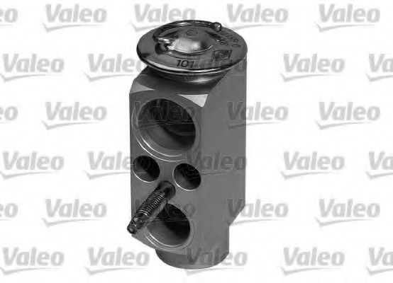 509798 VALEO Радиатор, охлаждение двигателя