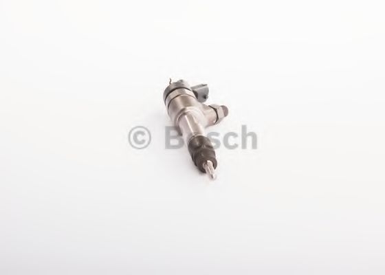 0 445 120 002 BOSCH Mixture Formation Nozzle and Holder Assembly