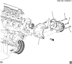 CONJUNTO DA CARROCERIA, CONDICIONADOR DE AR - ÁUDIO/ENTRETENIMENTO Chevrolet Camaro Coupe 2013-2015 ES37-67 A/C COMPRESSOR MOUNTING (LSA/6.2P)